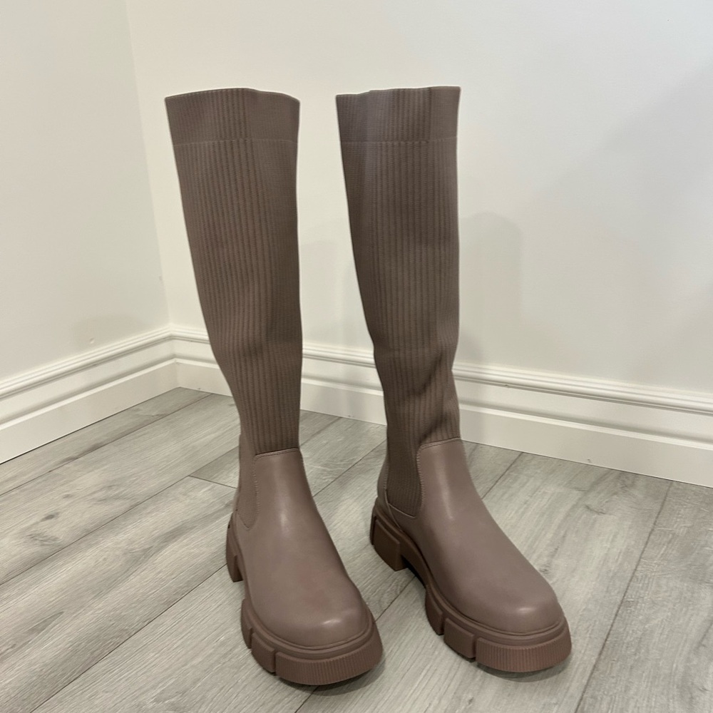 🆕 JustFab Boots 9.5